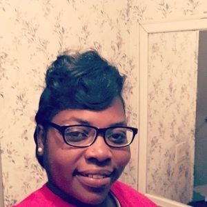 Meet your Posher, Constance